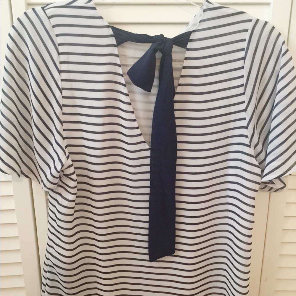 H&M blue striped blouse size 8
